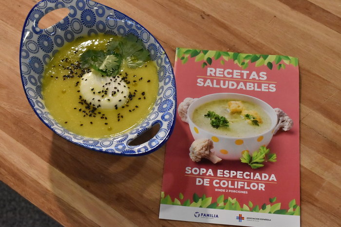 Receta saludable: Sopa especiada de coliflor